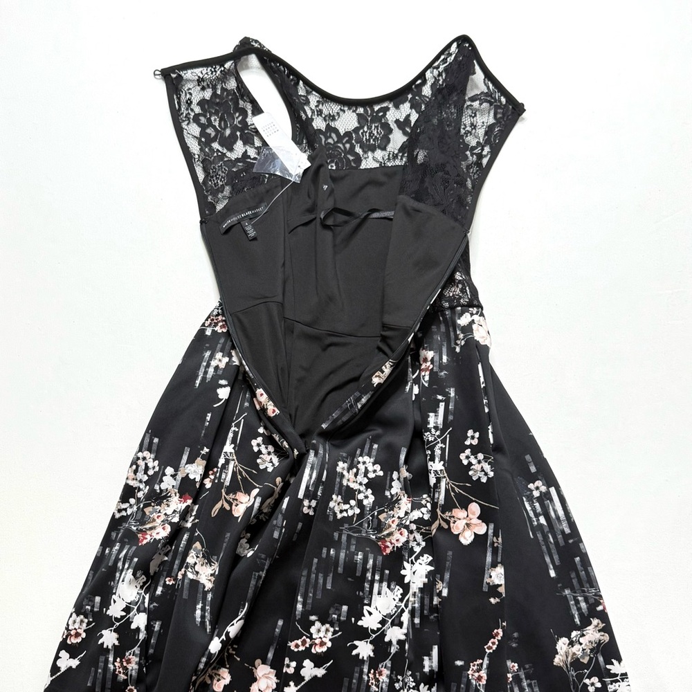 White House Black Market Floral Lace Sleeveless Fit & Flare Dress Sz 4 NWT - Picture 8 of 10